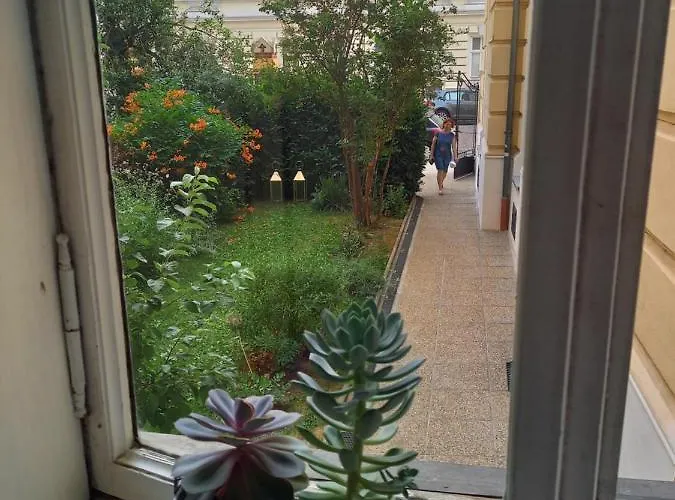 The For Artists Apartment Vienna