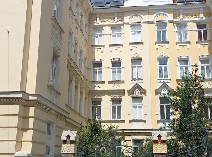 The For Artists Apartment